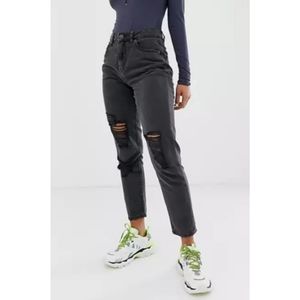 Noisy Mae Donna Distressed Mom Jeans -  Black